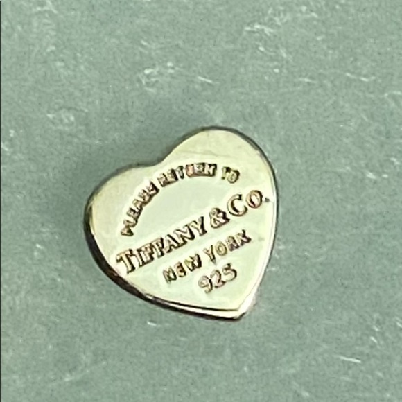 Tiffany’s Earrings, Sterling Silver - Picture 4 of 4